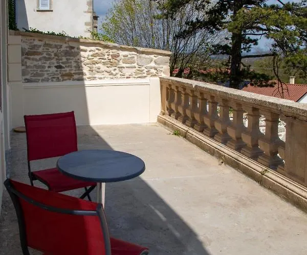 Castel Serein Maubec (Isere)