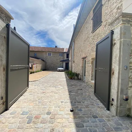 Castel Serein Bed & Breakfast Maubec (Isere)